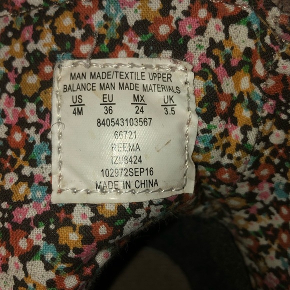 CRB Girl Tan Booties - Picture 4 of 5